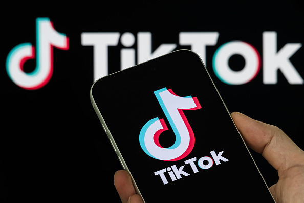 TikTok uninstalls surge 150% after app's US takeover