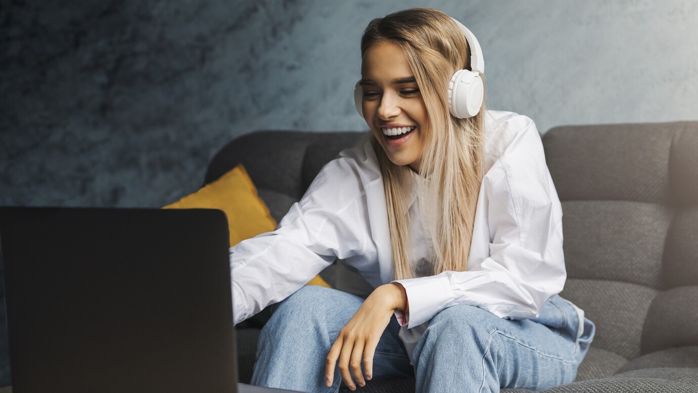 Canada Time Spent With Media 2026